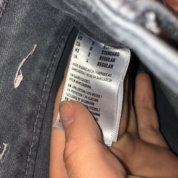 Jeans - Picture 2 of 3